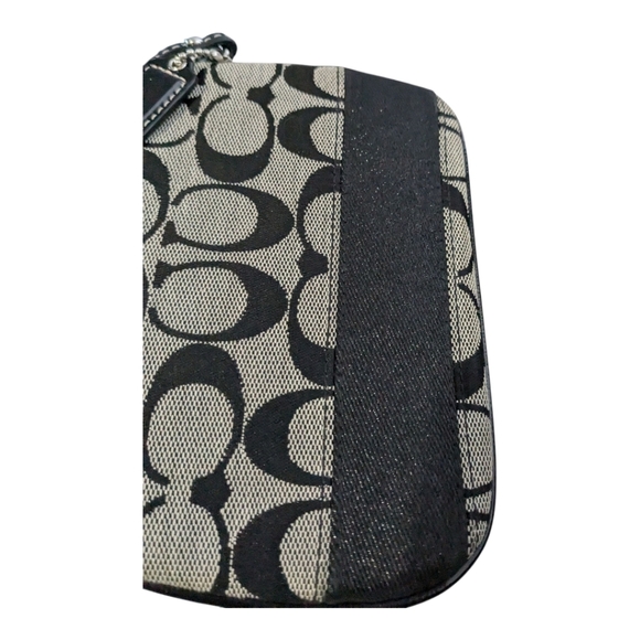 NEW Coach Classic Signature Monogram Black/Grey Wristlet. - Picture 3 of 5